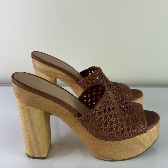 NEW VERONICA BEARD WOVEN PLATFORM MULES - Picture 4 of 15